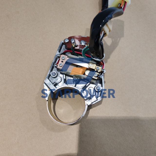 569-06-61111 SWITCH HD255-5;HD405-6;HD325-6;HD255-5;HD465-5;HD985-5;HD985-3;HD785-3