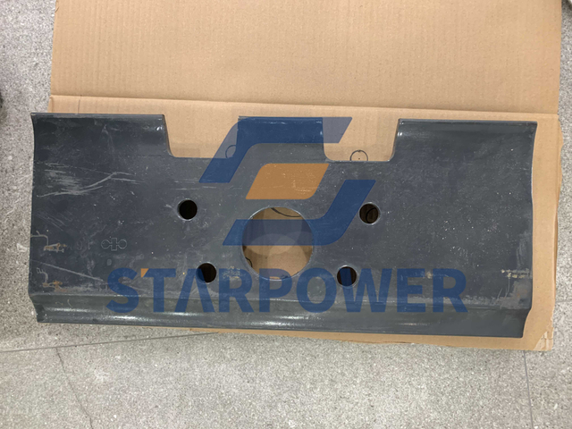 21M-32-11251 KOMATSU SHOE