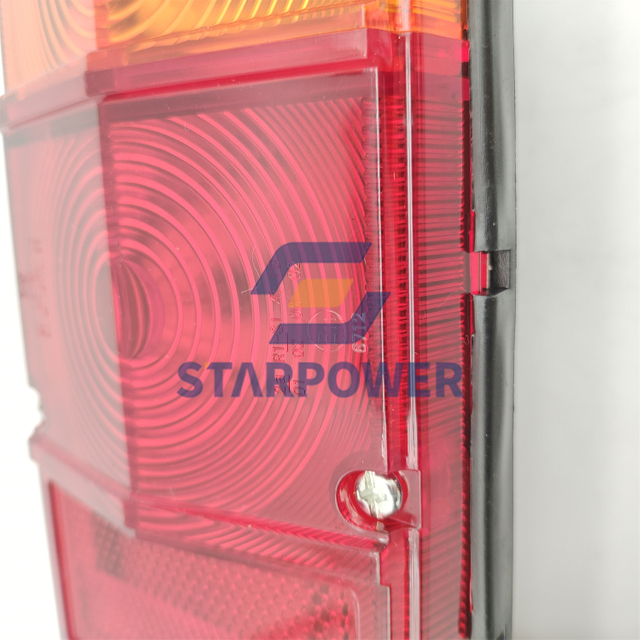 424-06-43241 Komatsu LAMP