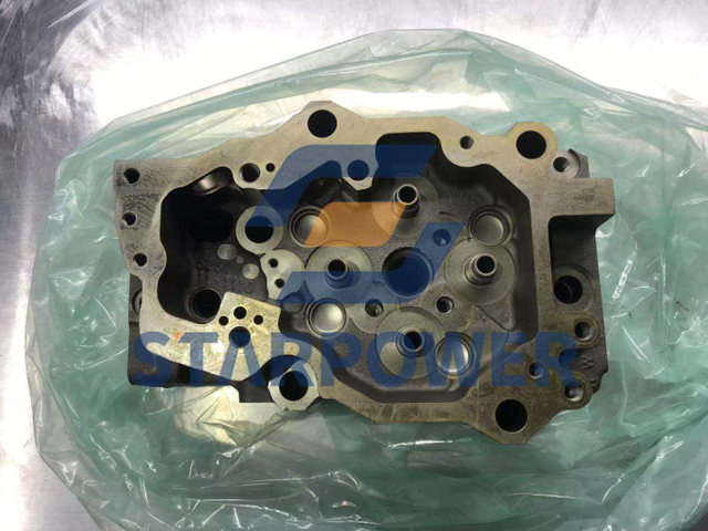 6261-11-1100 KOMATSU CYLINDER HEAD ASSY
